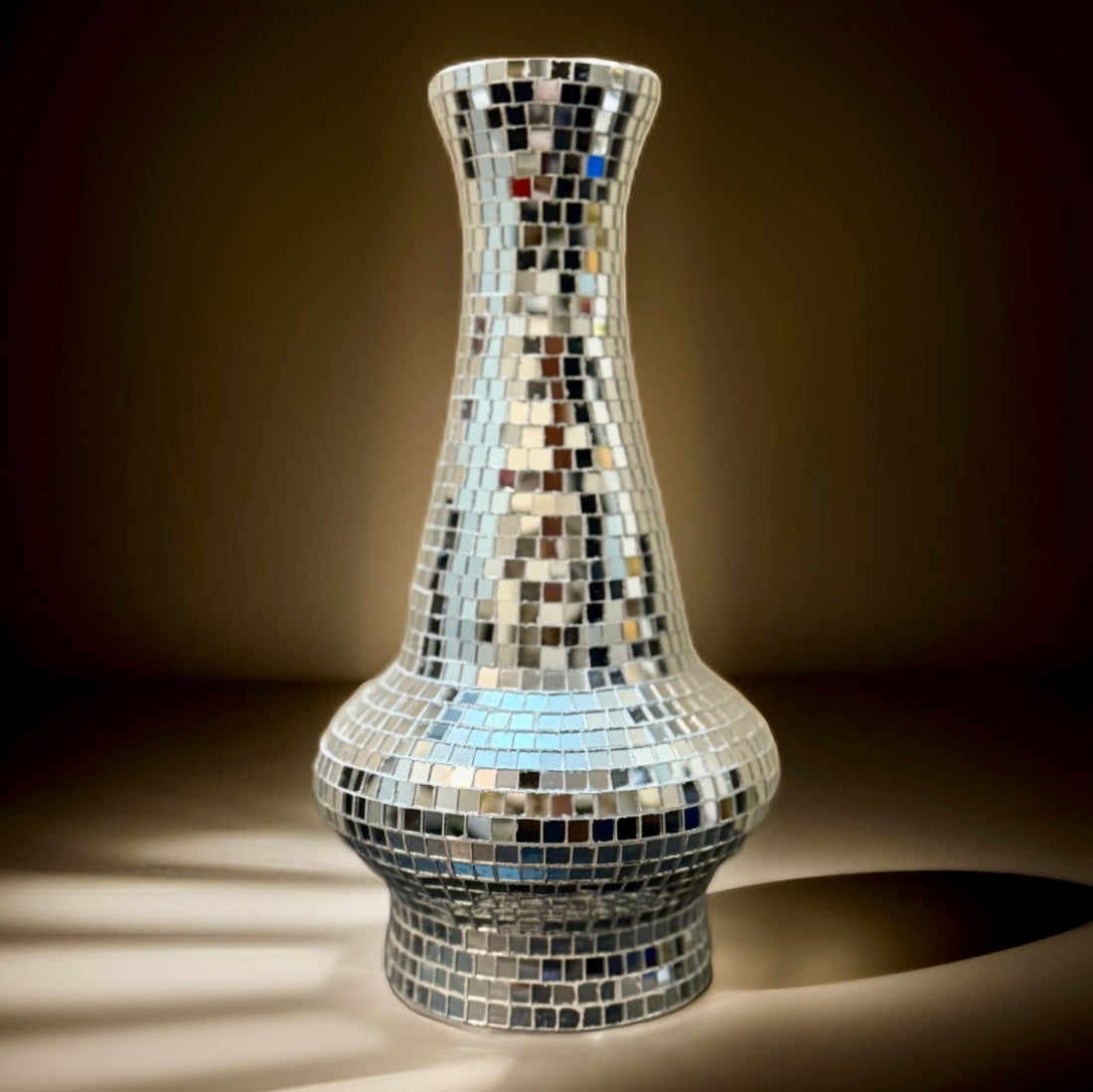 Elegant Mirrored Mosaic Vase – Glamorous Home Décor Accent